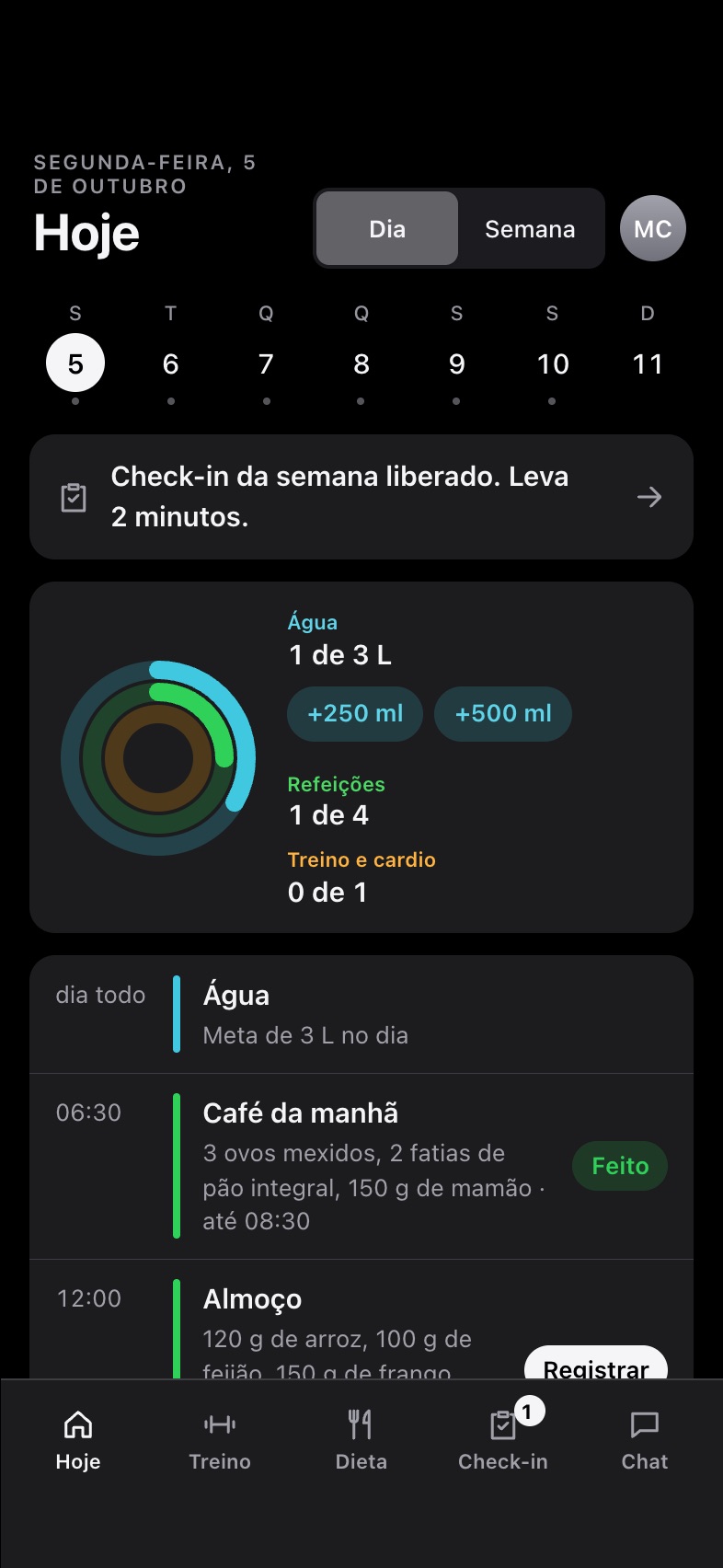 App do aluno, tela Hoje: água, refeições e treino do dia.