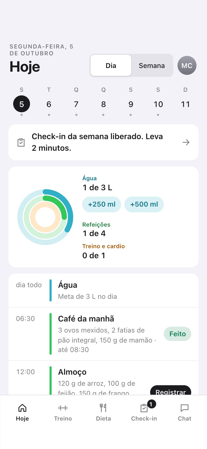 App do aluno, tela Hoje: água, refeições e treino do dia.